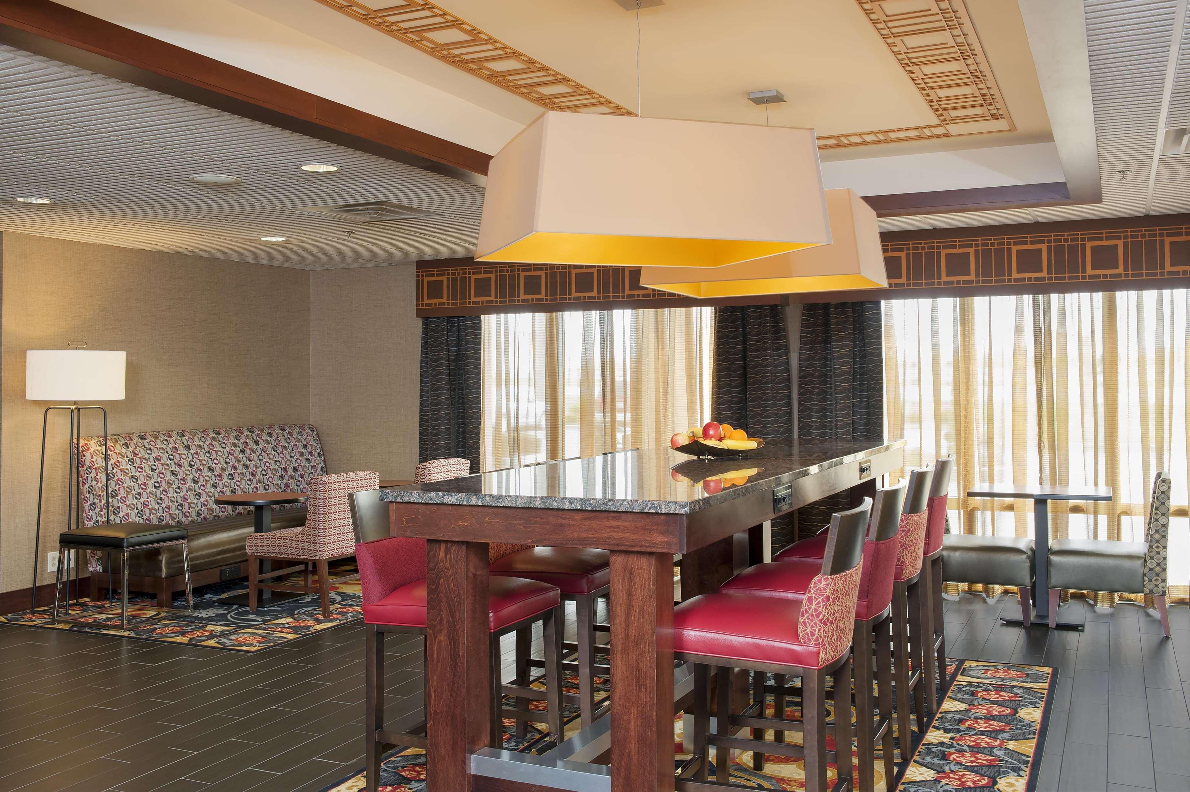 Hampton Inn Seymour Ngoại thất bức ảnh